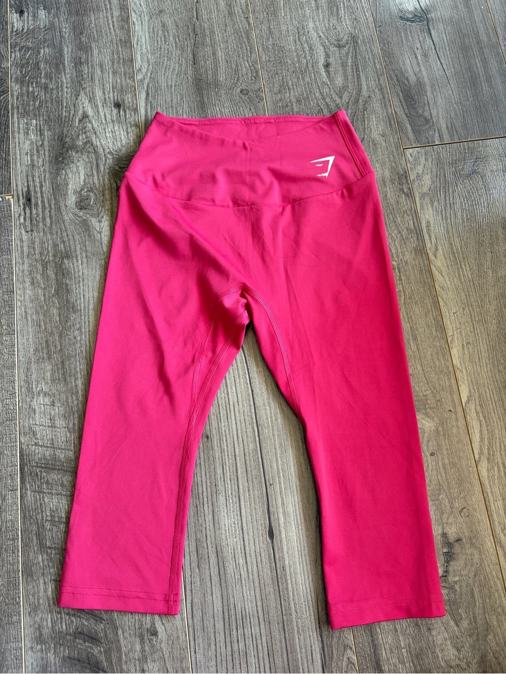 3/$30 Gymshark Cropped Capris Red Gym/Workout Leggings